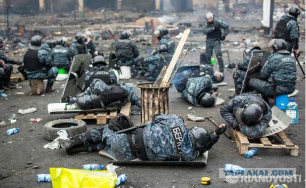 Киев. Новые столкновения демонстрантов с милицией