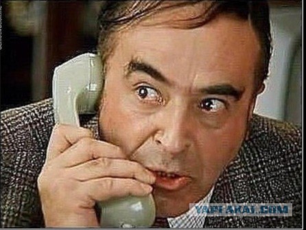Любителям яблок - новенький iPhone 15 прямиком с китайского завода Foxconn