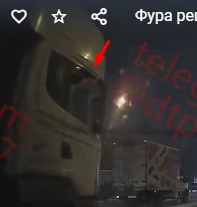 Фура решила перестроиться?