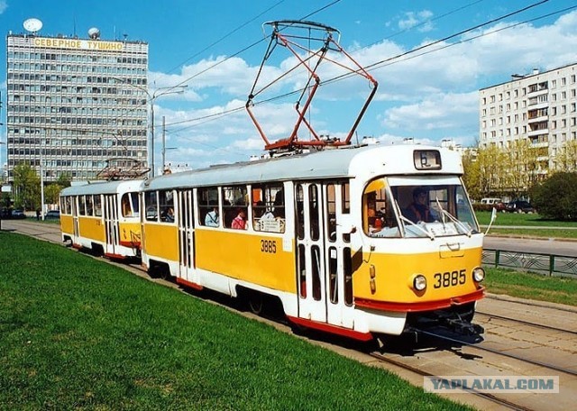 Парад трамваев в Москве вчера