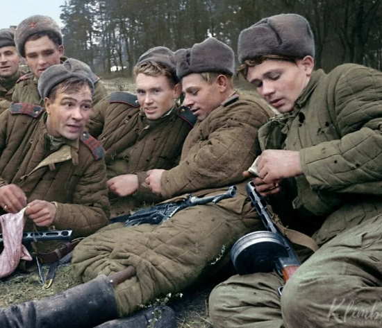 Путин подписал указ о запрете закупки военной формы иностранного производства