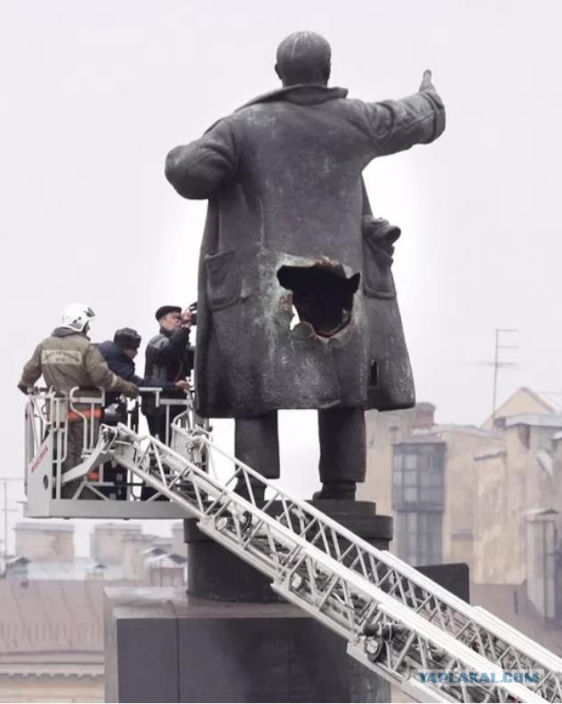 Броневик для вождя. Техника, ставшая легендой