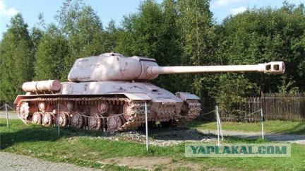 В Болгарии разукрасили памятник советским воинам