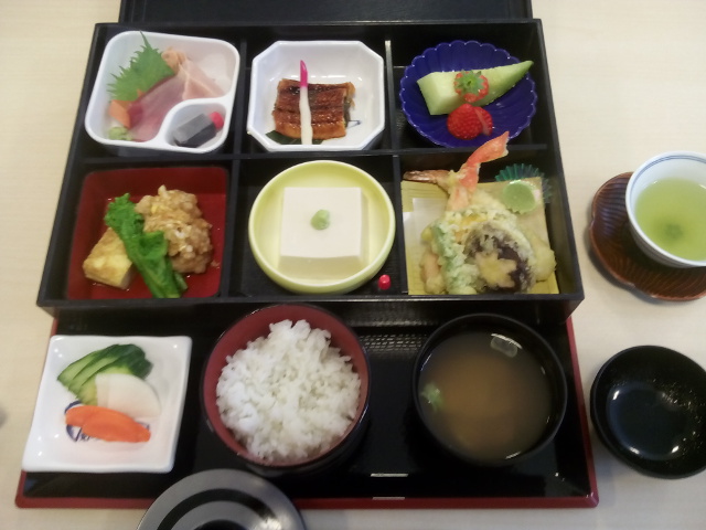 Суши в Японии