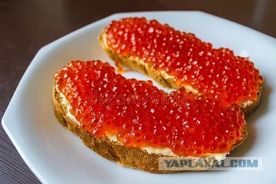Тарталетки с икрой.