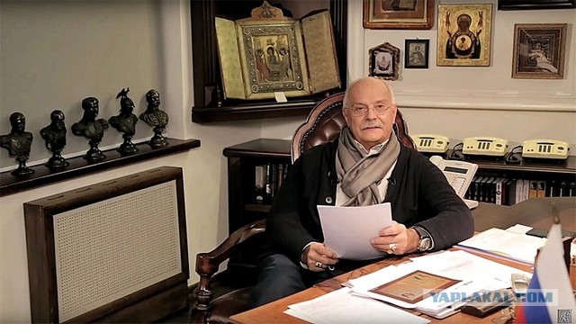 Популярный телеведущий был замечен в Дубае