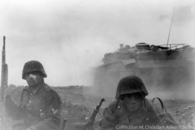 StuG III под кличкой "Гадюка", самая массовая в производстве с которой пришлось встретиться нашим дедам.