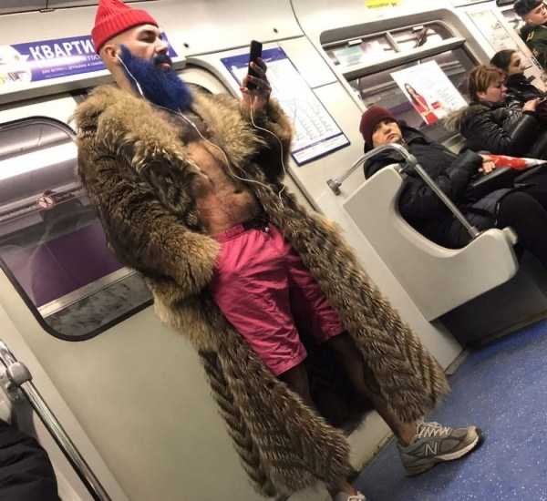 "Модники" из метро