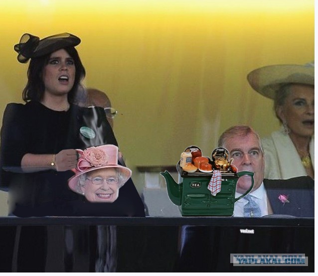 Королева на скачках.