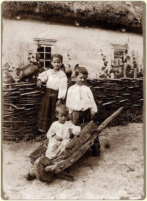 Российская империя в фотографиях. Детство.