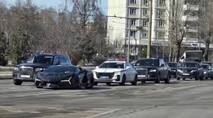 Барин едет, и его кортеж...