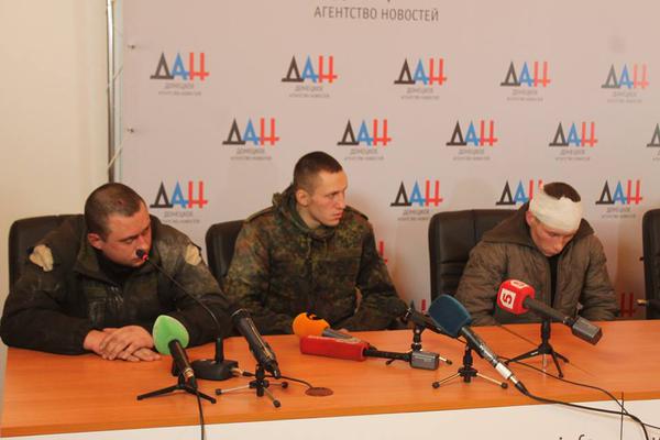 "Моторола" пленному украинскому командиру