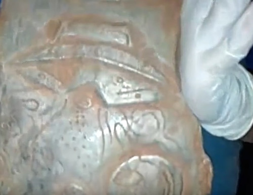 В Мексиканской пещере нашли барельефы с изображениями инопланетян