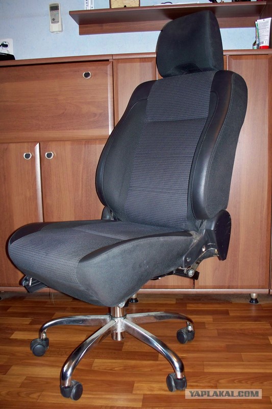Сделать кресло офисное. Компьютерное кресло из ваз2107. Компьютерное кресло из сиденья ВАЗ 2107. Компьютерное кресло из автомобильного ВАЗ 21099. Компьютерный стул из автомобильного кресла.