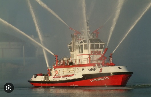 Ненависть к богатым полыхает в Лос-Анджелесе не слабее пожаров