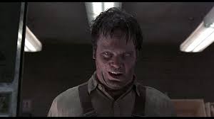 Воронка после взрыва под Донецком