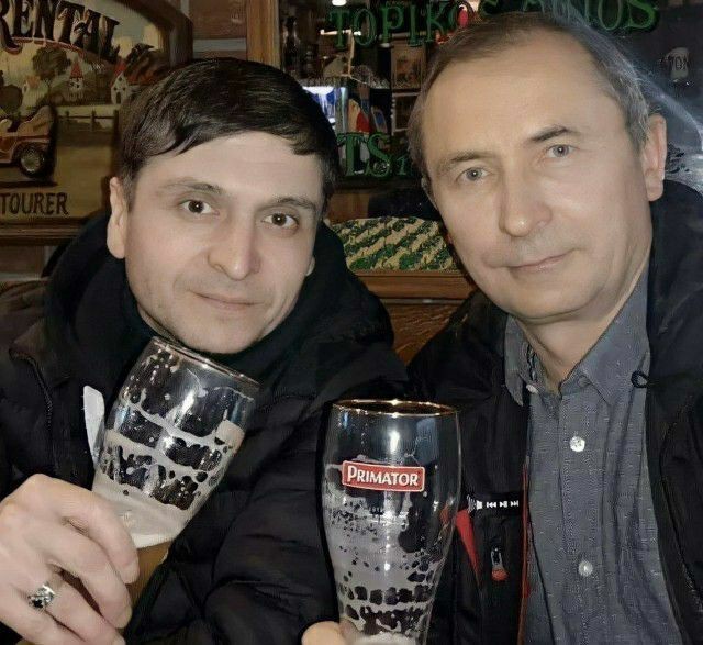 Мужики, поздравляю!