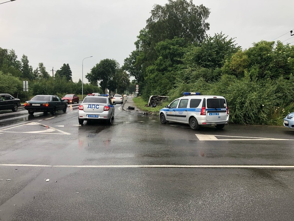 Виновник тройного ДТП в Прибрежном под Калининградом напал с ножом на другого водителя