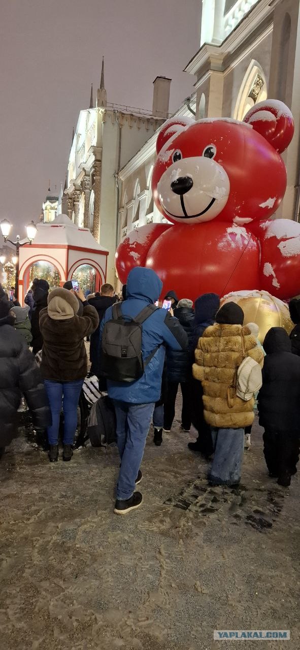 Этой ночью на Красной площади обманули толпу москвичей