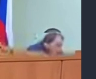 Гражданин! Уберите телефон!