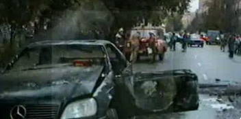 В Москве взорвался чёрный внедорожник, как только водитель включил зажигание