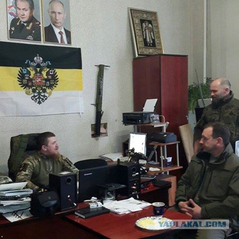 Трое уральцев, воюющих в Донбассе, награждены медалями