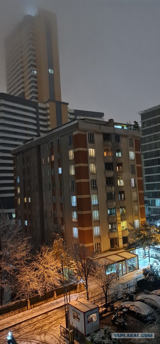 Москва и снег