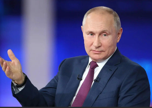 Депутат Госдумы обвинил разносчиков пиццы с высшим образованием в отсутствии патриотизма
