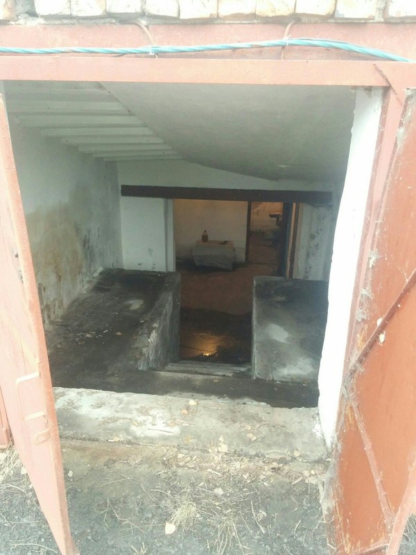 Клад в подвале: старый склад химпосуды