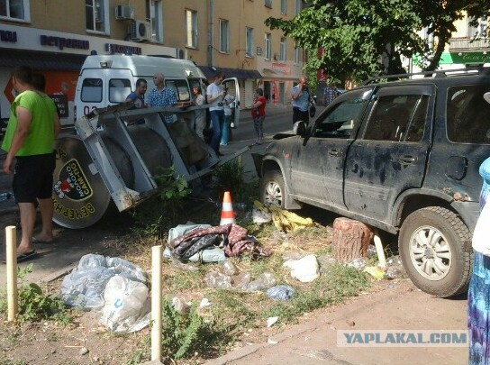 Думал, что проскочит перекресток...