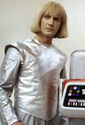 Как выпрямить полиуретановую куртку?