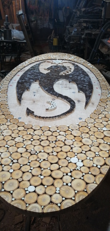 Стол для... Ну просто чтобы был