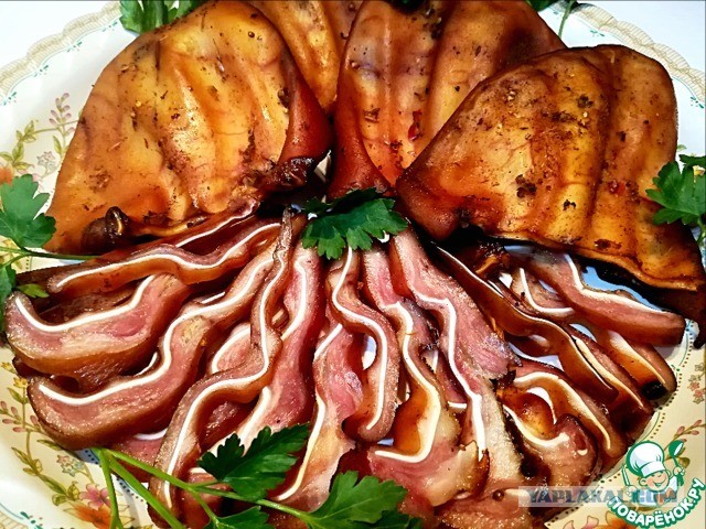 Мясо свиных голов