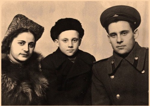 Знаменитости в кругу семьи.,  Фото из домашних архив