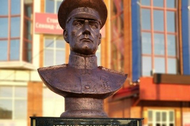 Чехия возмутилась осквернением памятника в России