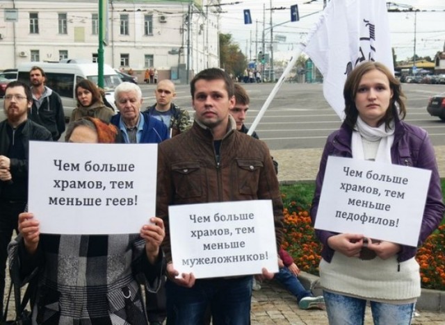 Песков споёт в Храме Христа Спасителя