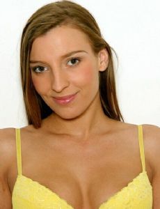 Топ-25 самых сексуальных порноактрис 2014 года