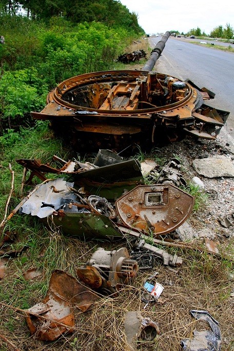 Бронетанковый апокалипсис. Подбитые танки вооружённых сил Новороссии