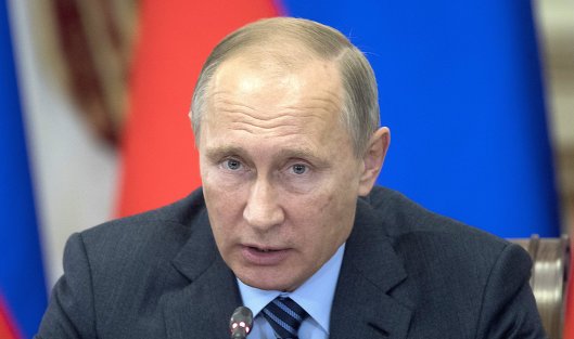 Путин уволил ряд сотрудников управделами президента, ФСБ, Минобороны и МВД