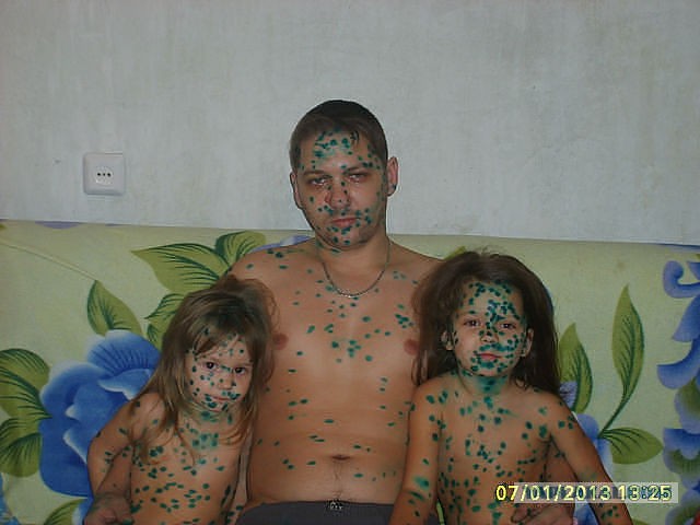 С папами на прогулке
