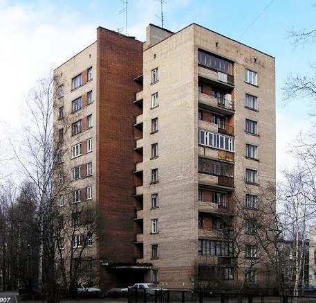 Питер режет даже этажи.