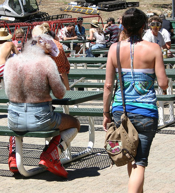 Любителям растительности на груди...