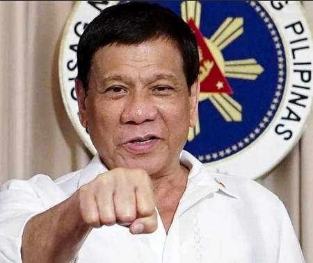 Президент Филиппин разрешил гражданам стрелять в чиновников, требующих взятки