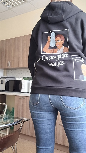 Очередь за забором