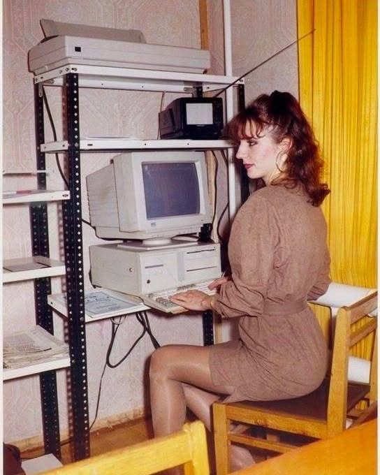 Девчата из 90-х и 2000-х 20.08.2025