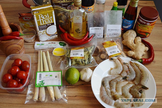 Вкусное обаяние Кулинарии, Повара ЯПа поздравляют милых дам!