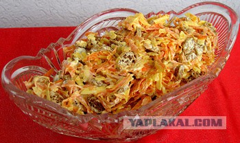 Соевый соус, майонез, сгущёнка и красная икра