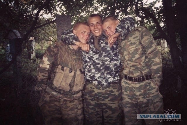 А давайте в честь праздника, выкладывать свои армейские фотки уважаемые яповцы