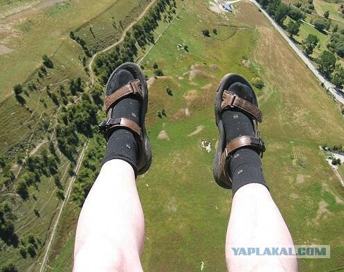 Девушки, на вас мы смотрим