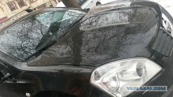 Уфимка отомстила автовладельцам за парковку на тротуаре
